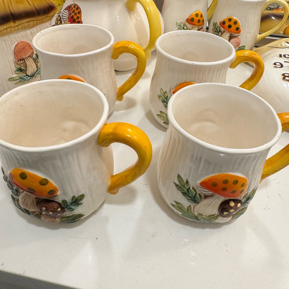 4 merry Mushroom Design Ceramic Mugs with Yellow Handles